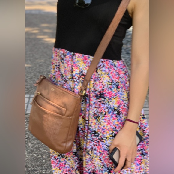 Fossil Brown Leather Crossbody Bag - Picture 10 of 10